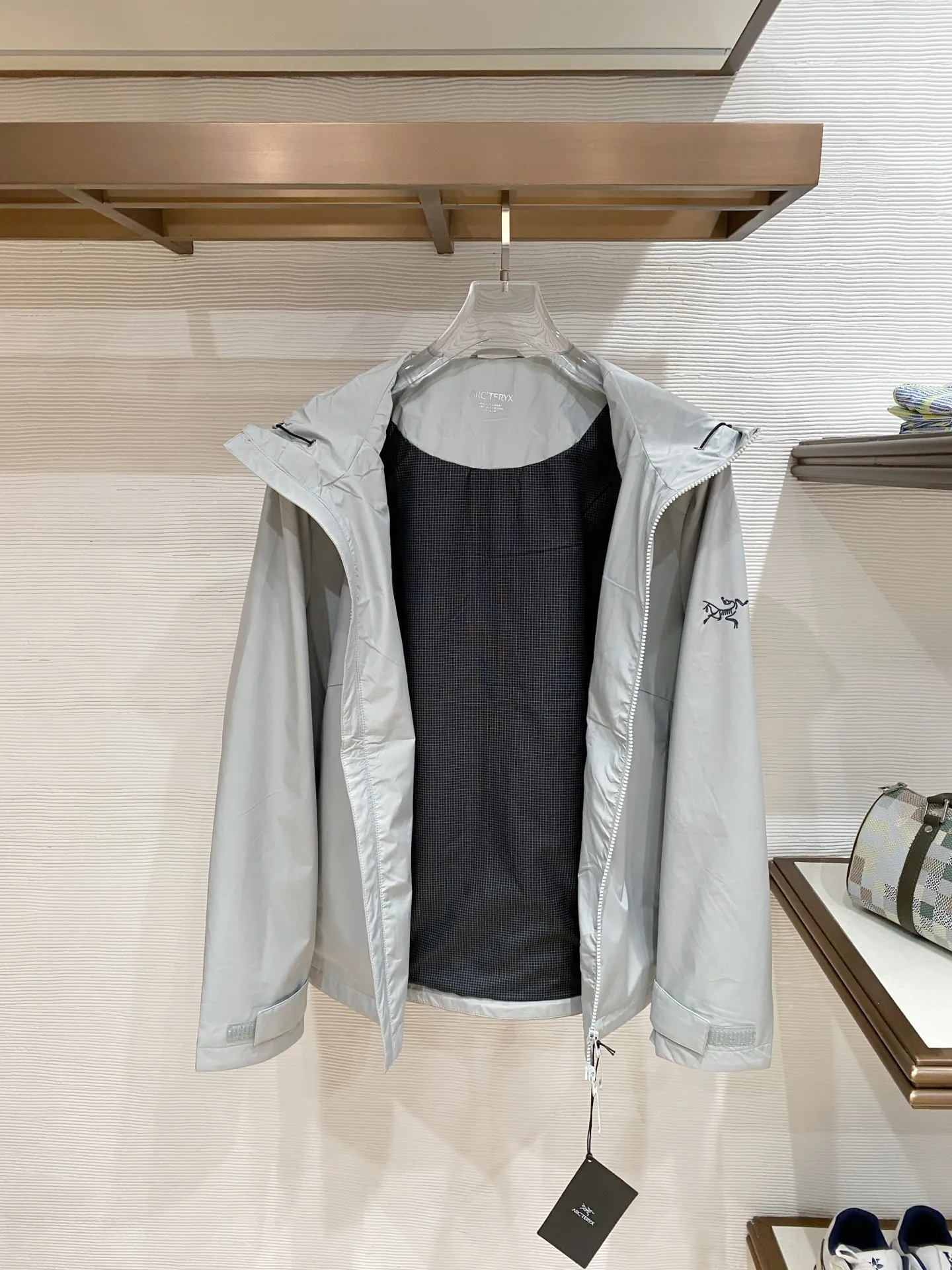 Same Style， ， 2026 New Arrival ，Original Premium Breathable ， ， ， Quality。 ， Sizes：M～3XL，